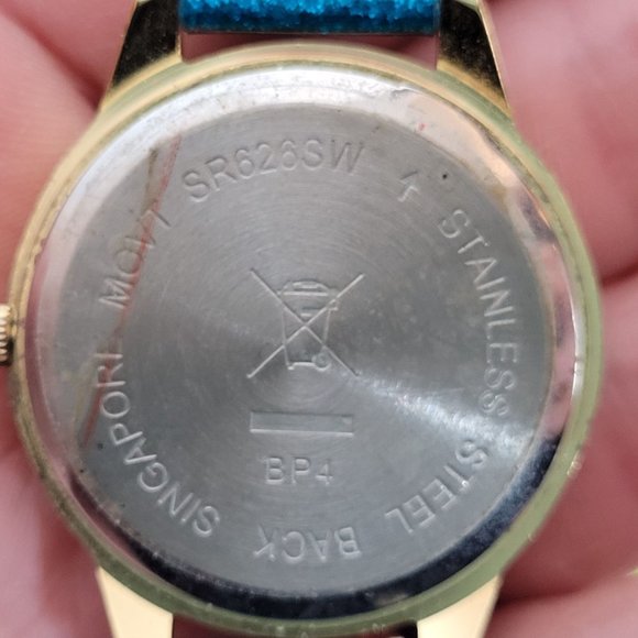 Watch Lot 5 Fashion Watches Assorted Colors Styles As Is Not Tested For Parts - Picture 3 of 14